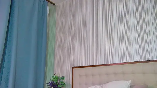 RubyValenn Live XXX chat
