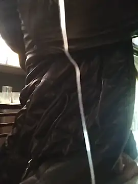 karlagiraldo198 现场XXX聊天