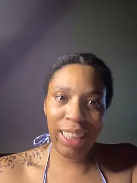 YeahhhitsBreezy's Webcam Show