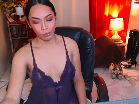 kylieEmparado Adlı Modelin Web Kamerası Şovu