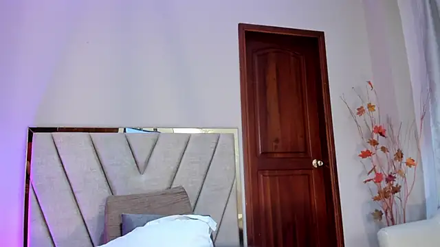 AndraCyruss – Live XXX-chat