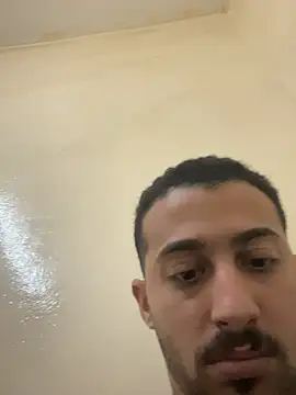عرض كام Hehjehjeqll