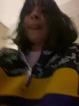 SalomeeHills' Live XXX Chat