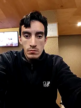 Chat XXX en directo de TommyMomentum