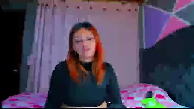 Chat XXX en directo de Emmily_Walker