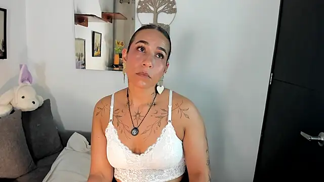 Chatroom XXX en direct de electra_hunt