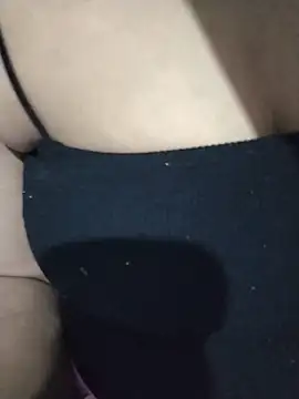 Azoo120-2's Live XXX Chat