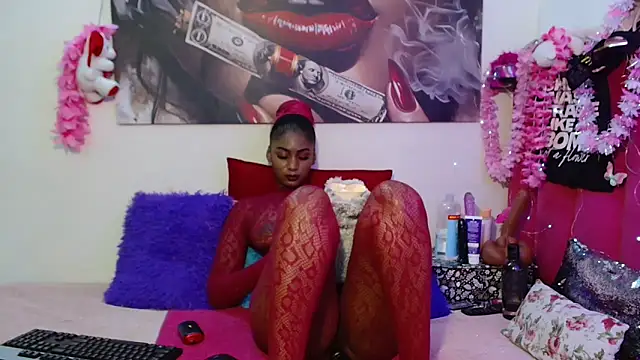 Moreish-06's Live XXX Chat