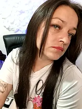 Show modela Isa_bluee na web-kameri