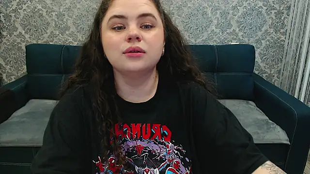 LunaRoub's Live XXX Chat