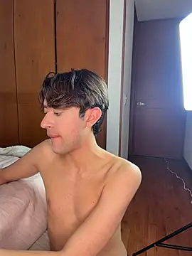 MatthewMoore_ Pertunjukan Webcam