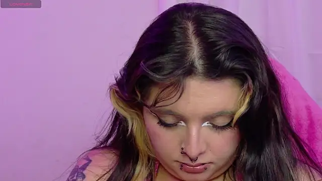 دردشة Sachi_Meow الجنسية المباشرة