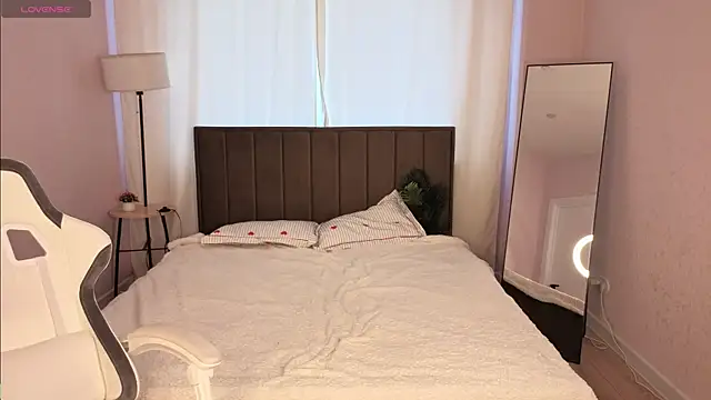 Mary_Holland Adlı Modelin Canlı XXX Sohbeti