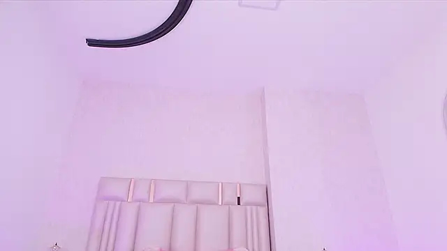 Chat +18 de _carolina_fox ao vivo
