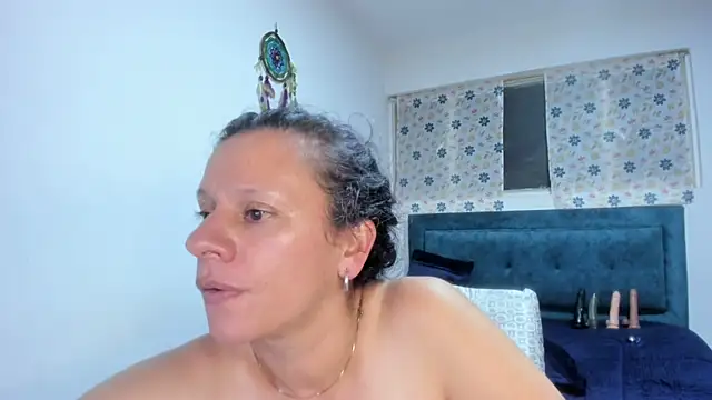 sofi_saliva2511's Live XXX Chat