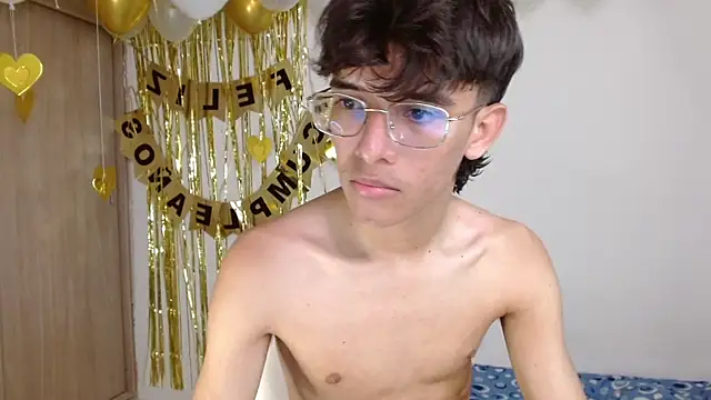 noah_millerx Adlı Modelin Web Kamerası Şovu