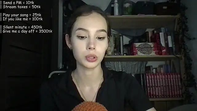 Yuna5343 Adlı Modelin Canlı XXX Sohbeti