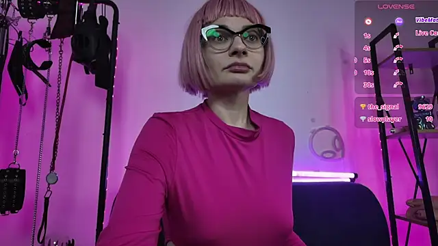 CyberXGoddess Adlı Modelin Canlı XXX Sohbeti
