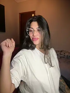 Chat +18 de tiphanyari ao vivo