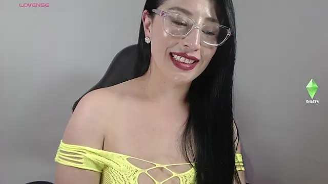 Emma_Hotkiss 现场XXX聊天