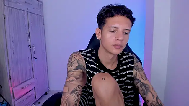 tylernova Webcam Show