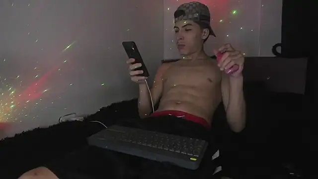 Chat XXX ao vivo de HeellBoy_