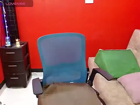 XXX chat uživo modela miss_tinnymafe