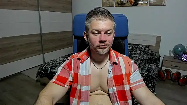 RobbyShawz live XXX chat