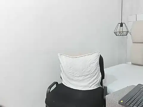 Bella_adamss_ Live XXX Chat