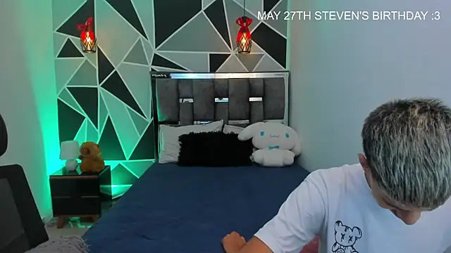 Juan_Nd_Steven's Live XXX Chat