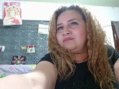 Živý XXX chat Perla1981--