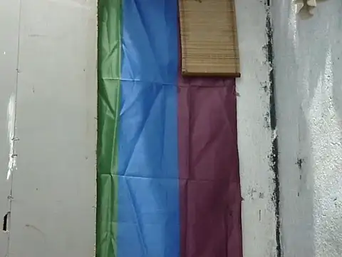 Pokazy przed kamerką – juicycum069