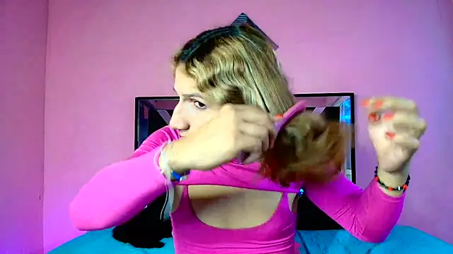 Venus_diamond Webcam Show