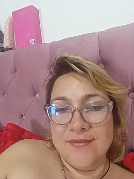 AnyaLuxx's Live XXX Chat