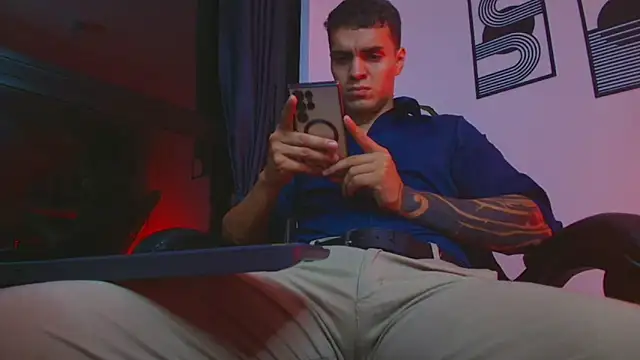 Онлайн чат XXX ALPHA_DOMINUS_