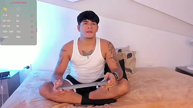 LuciferM_Star Show in webcam