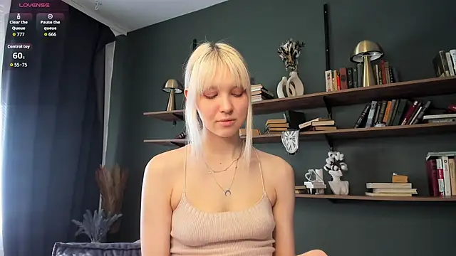 DelorisDetrich's Webcam Show