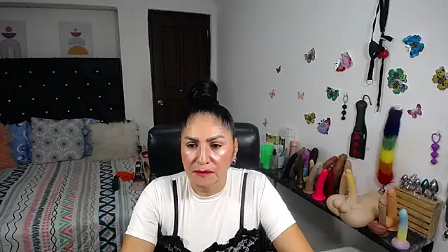 mature_bigboobs10's Live XXX Chat