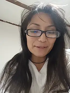 دردشة LucyCherry69 الجنسية المباشرة