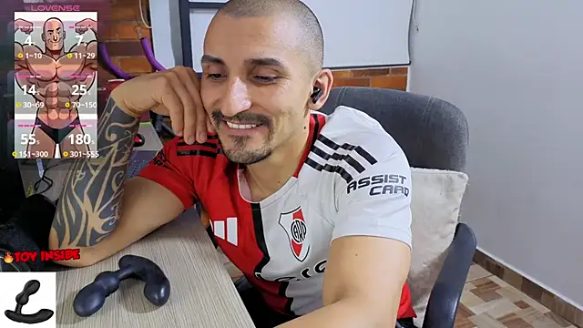 Marck_Muscle's Webcam Show