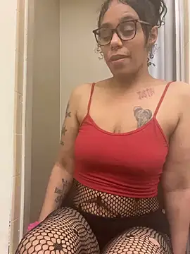 Desirae_Luciano's Webcam Show