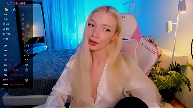 AnyaTaylor_ Chat XXX live