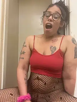 Desirae_Luciano's Webcam Show