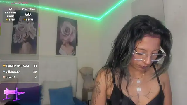 SamathaMay Show in webcam