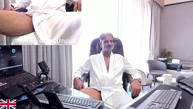 OnlineBossUK – Live XXX-chat