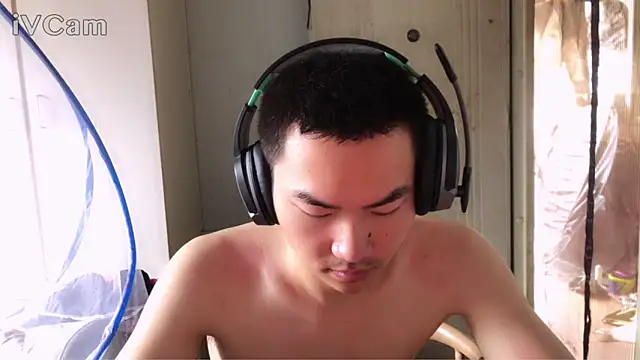 dyjdddttj's Live XXX Chat
