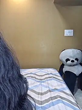 Noor-Bold's Live XXX Chat