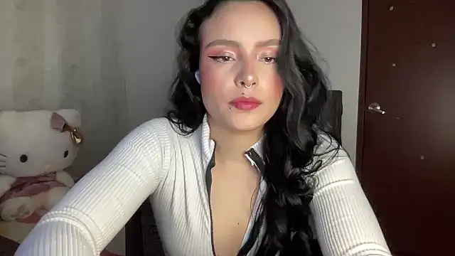 salome_polaniiee élő XXX-chatje