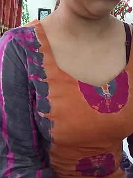 Tanha18 – Naživo XXX chat