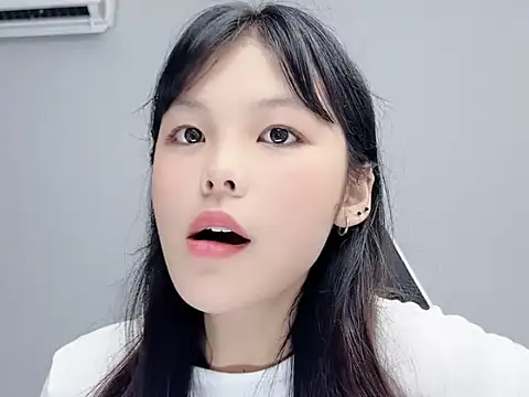 Mia8888 Show Webcam